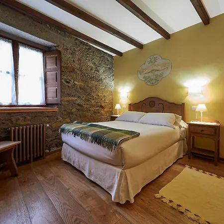 Semesterbostad Casa Rural Casa Mario Posada de Rengos